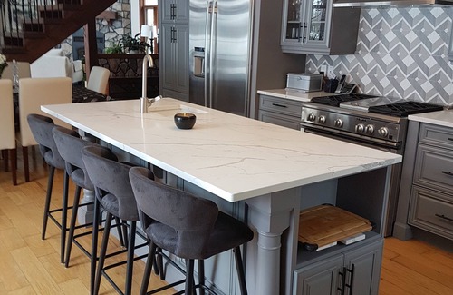 Rideau Lakes Cottage | Luxury Lake House in the Rideau Lakes. Come Live the Dream!