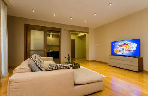 Tbilisi City Centre Apartment | Luxury Landing