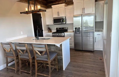 Panguitch Other | Luxury Large Farm Home @ Stoney Farms -NO CHOREs