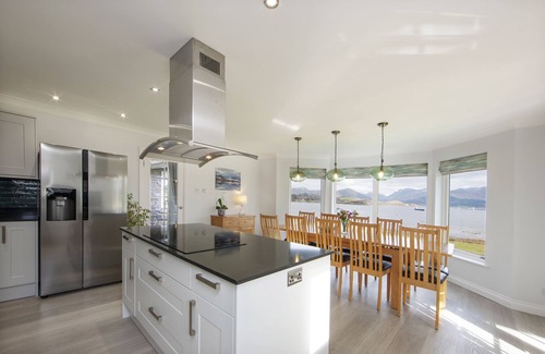 Benderloch House | Luxury,large waterfront property with outdoor hot tub on shore of Scottish Loch.