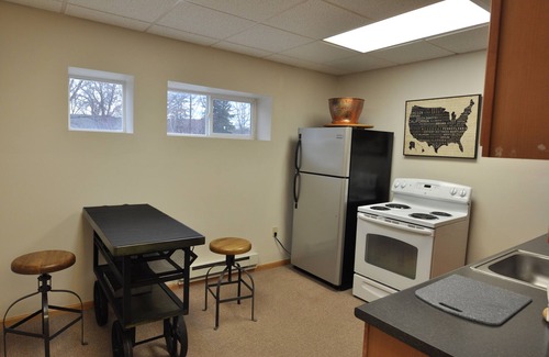Billings Condo | Luxury living, or a business sutie, 5 minutes MSU-B, and the Medical Corridor.