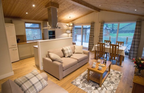 Gwynedd- Snowdonia Cabin | Luxury lodge, with hot tub, prime location in Betws-y-Coed, Snowdonia National Park, North Wales