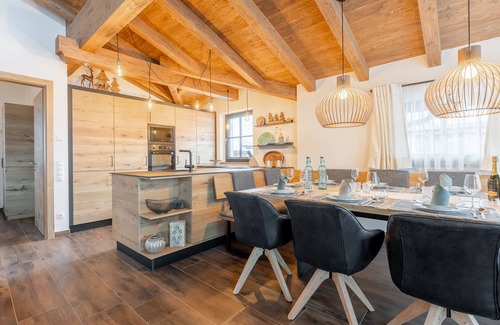 Lengdorf House | Luxury lodge with sauna and private terrace