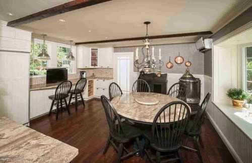Queensbury House | Luxury Mansion Retreat near Lake George and Saratoga