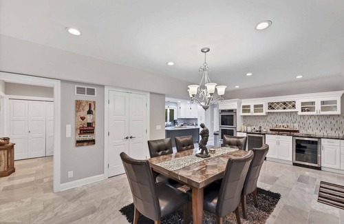Hunting Valley House | Luxury meets nature in this breathtaking 5-bedroom country chateau