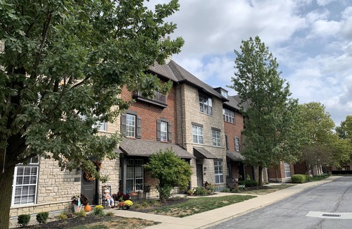 Dublin Condo | Luxury Modern 1 Bed/1 Bath Condo