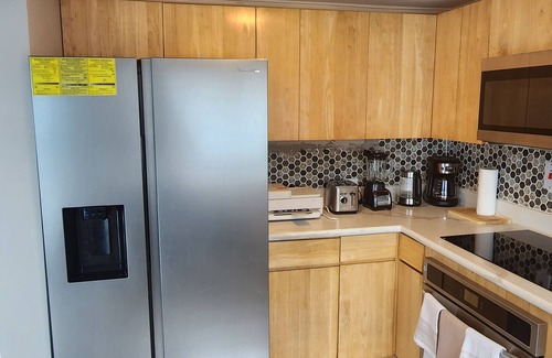 Negril House | Luxury Modern 2 Bedrooms 2.5 Bathrooms, sleep 6