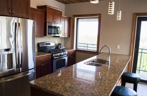 North Central Columbia Apartment | Luxury Modern Downtown Columbia Lofts. 2 Beds, 2 Baths