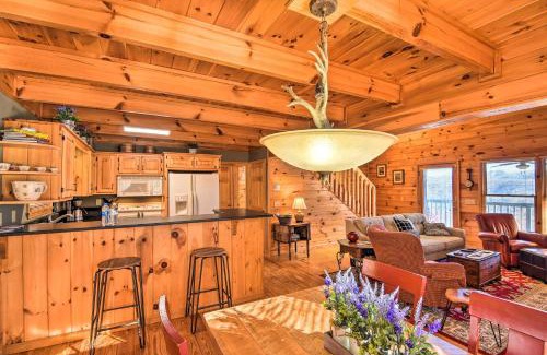 Blairsville House | Luxury Mountain Cabin - Panoramic Mountain Views