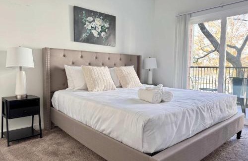 Old Fourth Ward Apartment | Luxury New 1B1B Private Balcony w Dryer Washer 525Pkwy