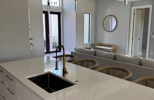 Pelican House | Luxury NEW 3-bedroom house in soothing Cape Coral close to beaches