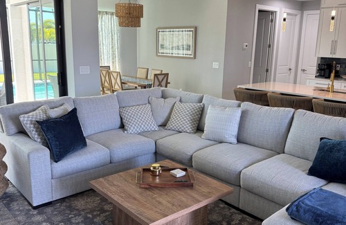 Pelican House | Luxury NEW 3-bedroom house in soothing Cape Coral close to beaches
