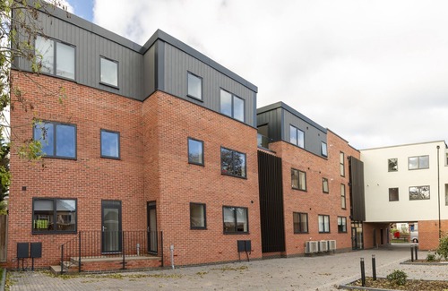 Hendon House | Luxury new build contemporary furnished house