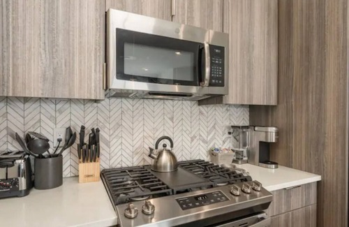 Willow Grove Condo | Luxury NEW SKI 2 bdroom Condo on the River