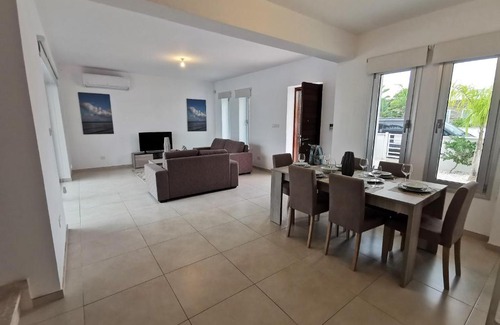 Geroskipou Villa | Luxury new villa Poseidon