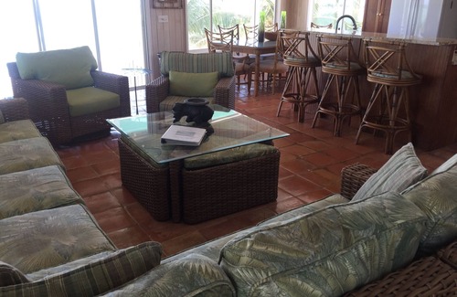 Cherokee House | Luxury Oceanfront with HOT TUB - BOAT, kayaks, paddleboards included -PARADISE!