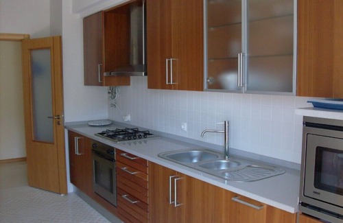 Foz do Arelho Condo | Luxury Oceanfront- Family Friendly T3, apt. w/ WI-FI, Huge Pool, Indoor Parking