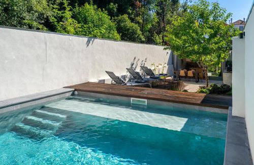 Centro / Baixa Villa | Luxury Old Town Oasis for Family and Friends (Daily Breakfast + Housekeeping incl)