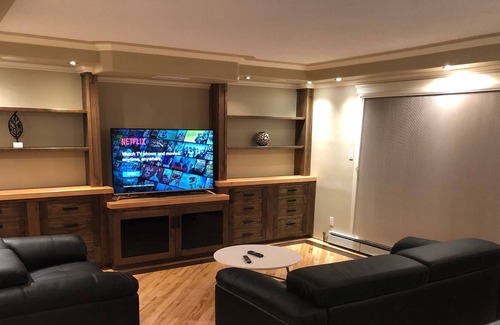 Whyte ave Condo | Luxury One Bed/Bath condo w/ parking on Whyte Ave