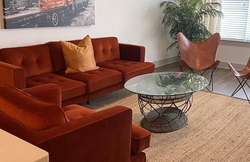 Cabbagetown House | Luxury Palace
