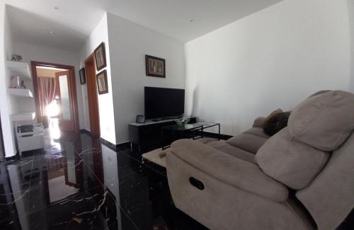 Qawra Apartment | Luxury Penthouse - Large Terrace