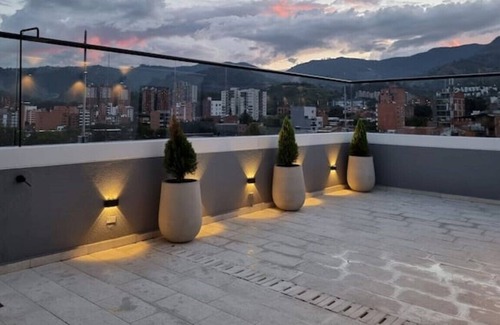 La Castellana Apartment | LUXURY PENTHOUSE MEDELLÍN LAURELES CLOSE TO POBLADO