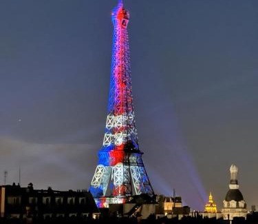 Passy Apartment | Luxury Penthouse Rooftoop Eiffel Tower view - EM02