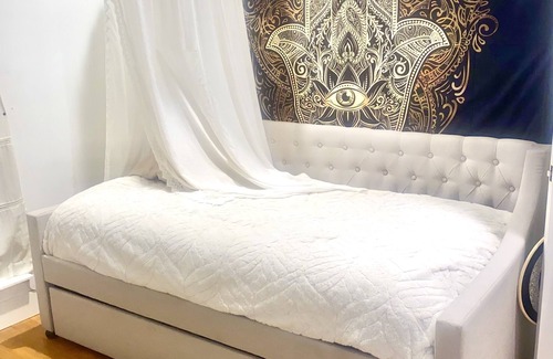 Mott Haven Condo | Luxury Penthouse