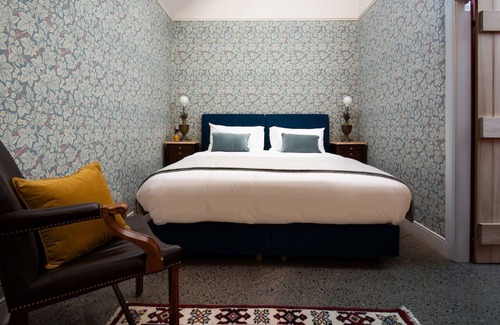 Haddington Cottage | Luxury Ploughman’s Bothy. Hyperfast WiFi, carbon negative and dog friendly!
