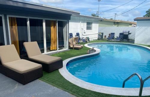 Ives Estates Villa | Luxury Pool Villa/5BD 4BA