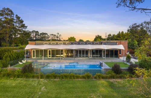 Elaine House | Luxury Private Estate