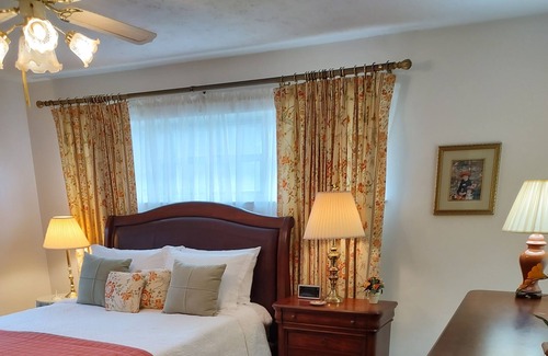 South Williamson House | Luxury Rental For Professionals and Families