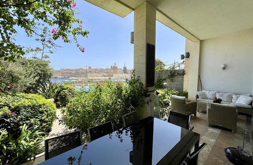 Sliema House | Luxury Residence with Mesmerizing Valletta Views