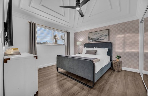 Scottsdale Estates Nine House | Luxury retreat in Old Town! 1mi to hot spots! Free heated pool & early check in