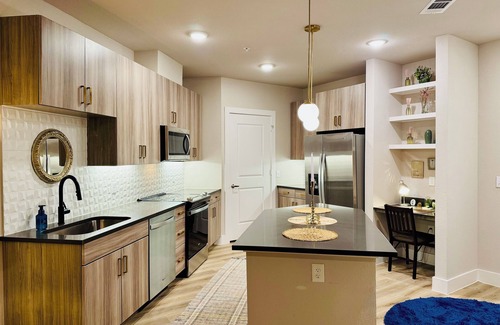 McNeil Condo | Luxury Retreat + Resort Pool
