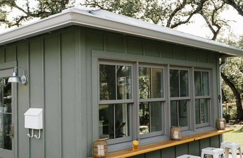 Austin Cottage | Luxury Retreat | Saltwater Pool | Onsite Restaurant