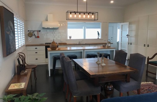 Narrabri House | Luxury Riverside Retreat