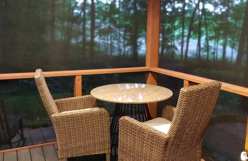 Lexington Cabin | Luxury Romantic Retreat w/Hot Tub, Cabin in Woods, Perfect for Special Occasion