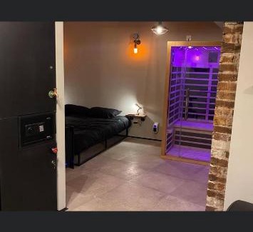 Sarreguemines Apartment | Luxury room - factory room