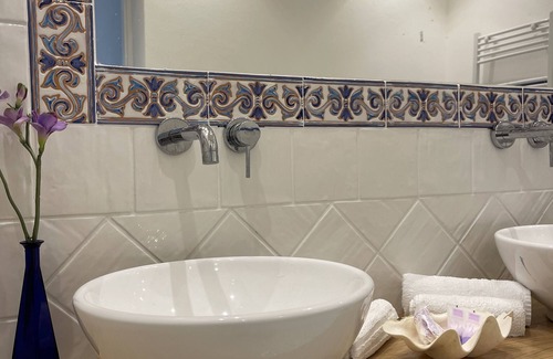 Panza Bed & Breakfast | Luxury room