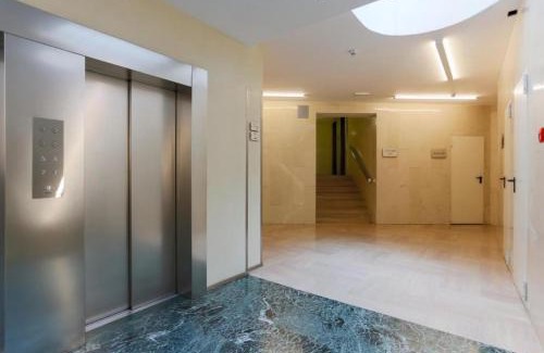 San Babila Apartment | Luxury San Babila Apartment