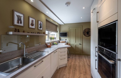 Ballater Cottage | Luxury Scottish Cottage, featuring "'The Artic Cabin"