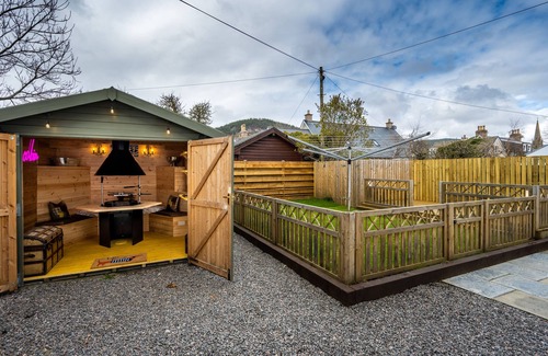 Ballater Cottage | Luxury Scottish Cottage, featuring "'The Artic Cabin"