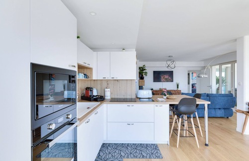 La Joliette Apartment | Luxury, sea view and parking