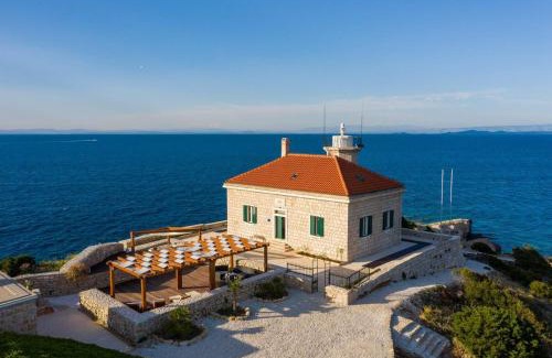 Cove Rogacic Villa | Luxury seafront Villa Lighthouse Ligero on Host island - Vis island