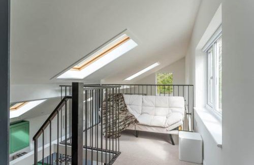 Matching Green Apartment | Luxury self contained one bedroom - Sawbridgeworth
