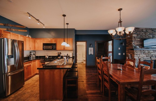 Big White Ski Resort Condo | Luxury ski-in/ski-out condo with private hot tub and steam shower