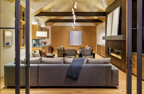 Aspen Villa | Luxury Ski Out Five Trees Estate