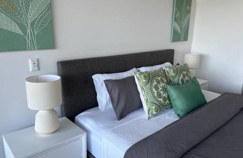Gold Coast Apartment | Luxury Spacious Apartment