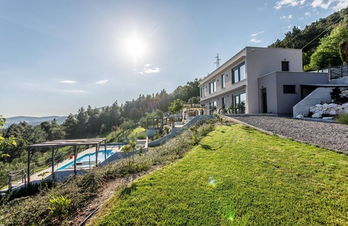 Kastel Stari Villa | Luxury spacious private villa on Kozjak hill overlooking dalmatian archipelago